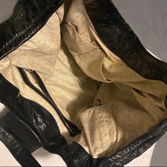 Marc by Marc Jacobs turn lock EXTRA LARGE hobo bag. GREAT condition! GREAT DEAL! - Picture 7 of 14